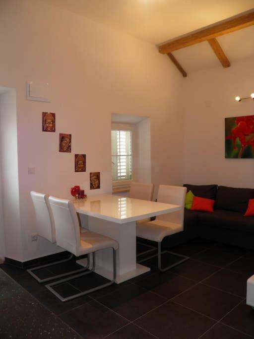 Romantic Apartment Donje Celo Kültér fotó